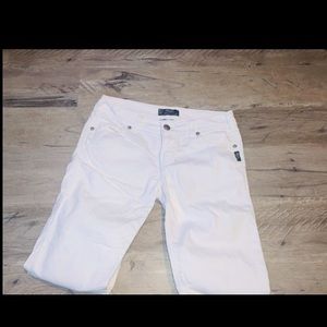 Silvers Suki White size 30 capris